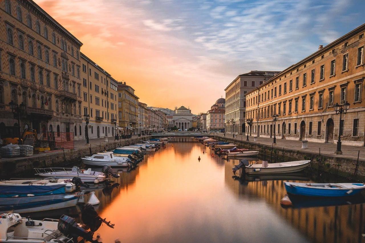 Rifugio Hemingway, Trieste Centro Con Parcheggio Exterior foto